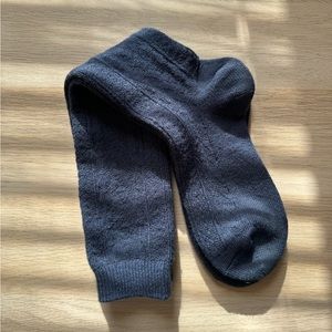 warm knee socks / size 7-9